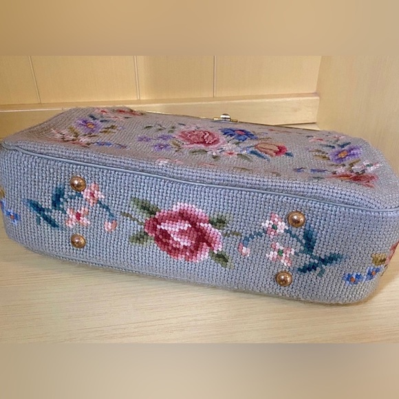 Vintage Floral Needlepoint Hand Purse - Picture 4 of 10